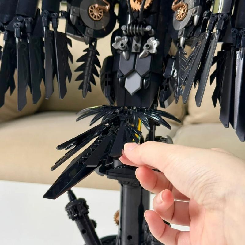 Cyberpunk Mechanical Crow Building Blocks Children's Educational Toys Cool Assembly Model Desktop Ornament Gift