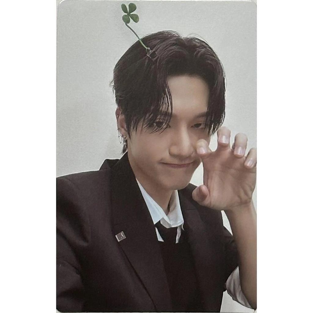 ATEEZ THE WORLD EP.2:OUTLAW A / DENÍK / JEDNOTKA DENÍKU / Z ver. OFICIÁLNÍ FOTOKARTA