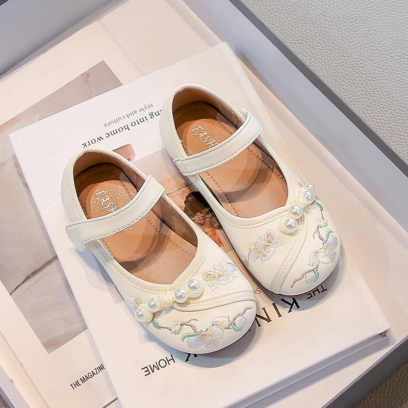 

Girls Chinese Style Floral Embroidery Pearl Decor Magic Tape Mary Jane Shoes 23 белый