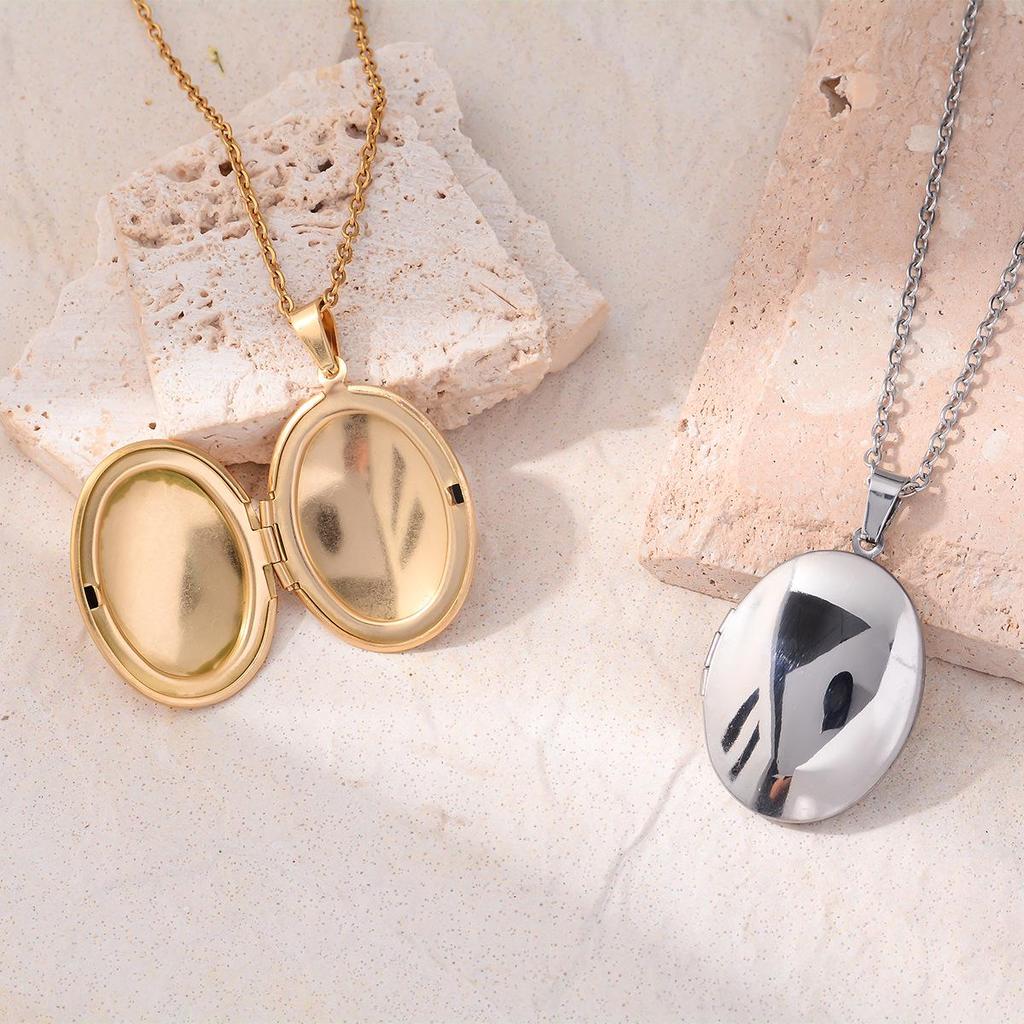 European & American Oval Photo Locket Necklace - DIY Engraving, Creative Gift, Commemorative Jewelry