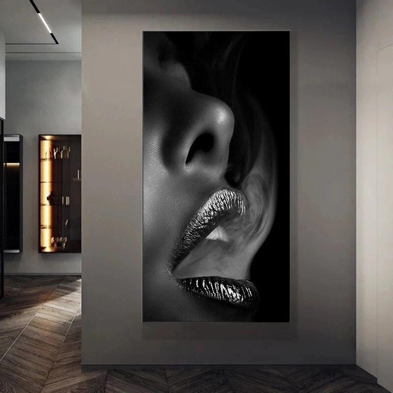 Modernaus meno interjerą piešianti moteris Seksualios raudonos lūpos, raudonos, dūminės drobės tapybos plakatas ir spaudinys svetainės sienų dekoravimui be rėmelio