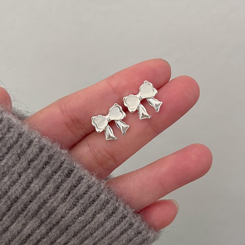 High-end Temperament Silver Earrings for Women