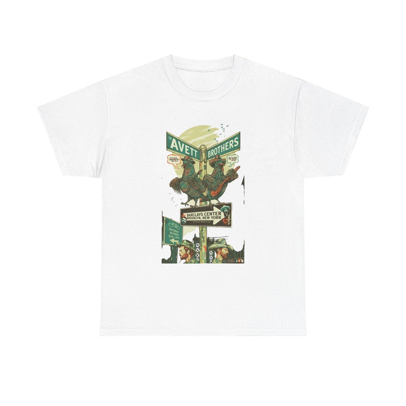 Avent Brothers Vintage Street Sign Illustration T-Shirt | Retro Travel Graphic Tee L