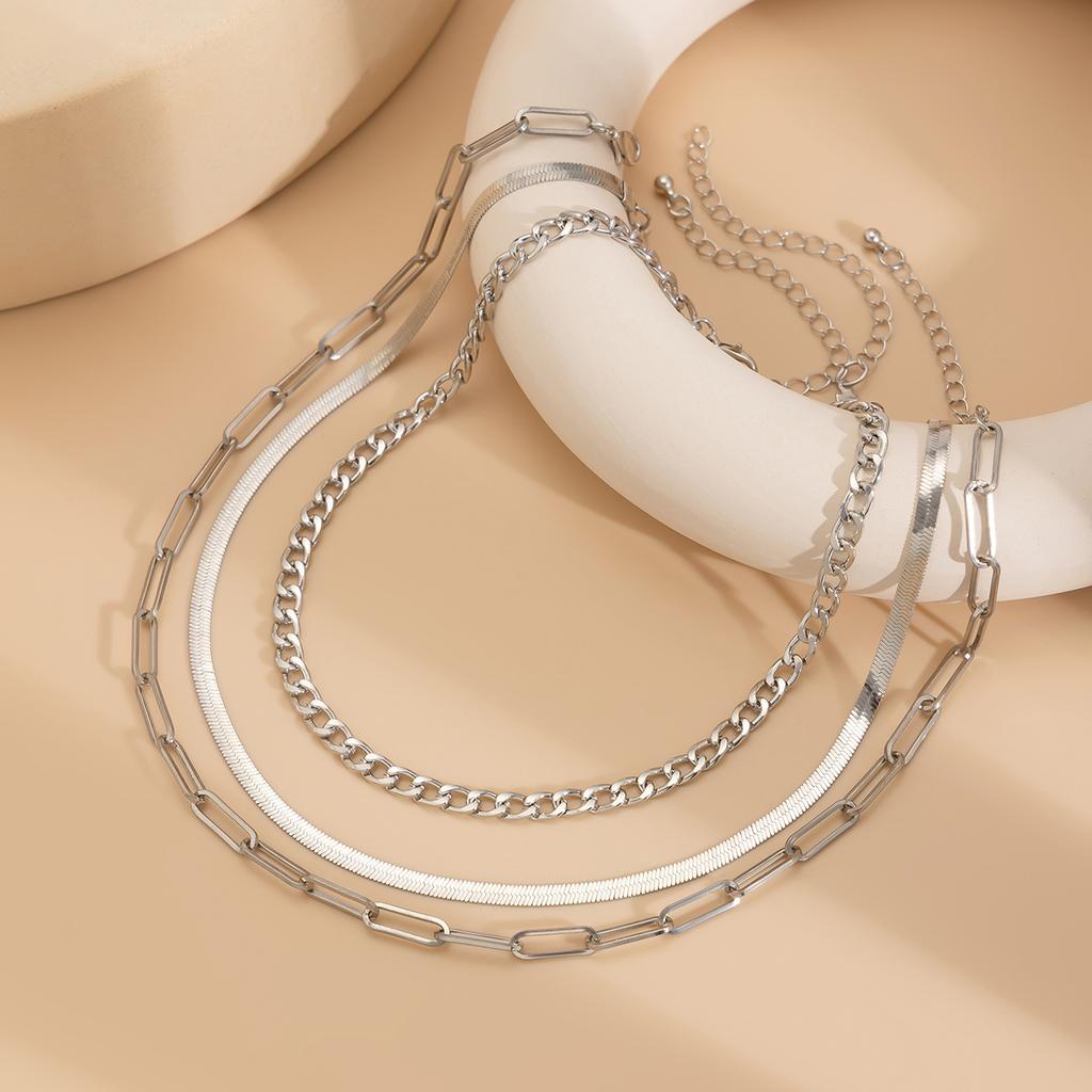 Fashion Style Metal Texture Snake Bone Chain Necklace, Versatile Stacking Wearing Multi-Layer Chain Collarbone Necklace
