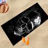 Gruseliges Totenkopfmuster Super saugfähiges Mikrofaser-Badetuch, Leicht, weich, schnell trocknend, Sonnenschutz