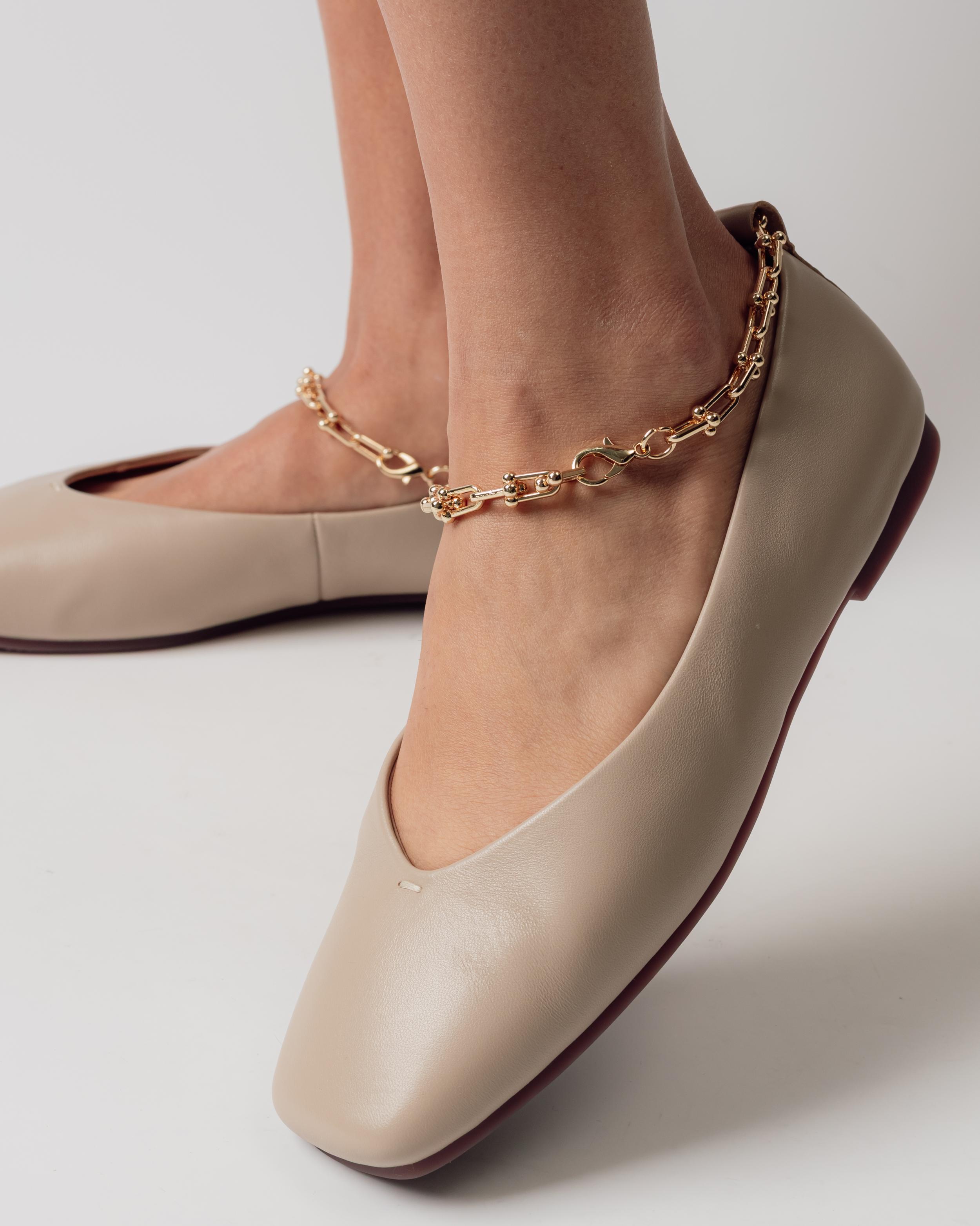

Ballet flats with chain Anna Lucci 19641 36 beige leather 41 бежевий