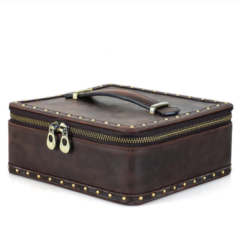

Vintage Crazy Horse Leather Riveted Watch and Jewelry Box кавовий
