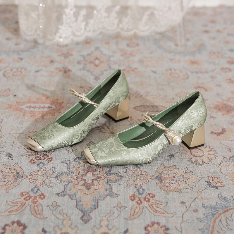 6368-13 Chinese style light luxury embossed silk medium heel single shoes women's 2025 metal square head one-word strap high heels