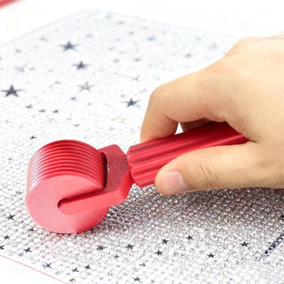 Diamond Art Roller Quick Diamond Placement Roller Detachable Rhinestone Embroidery DIY Craft Tool Easy-Grip Hand Roller for Diamond Art Crafters