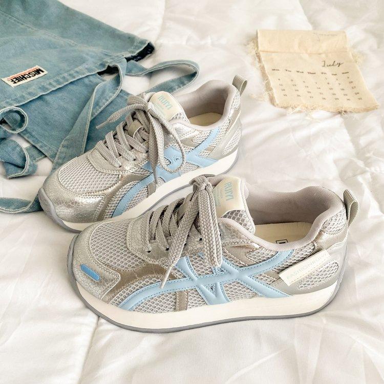 Super fire retro German training shoes women's summer 2025 new mesh breathable thick-soled versatile sports and leisure little white shoes