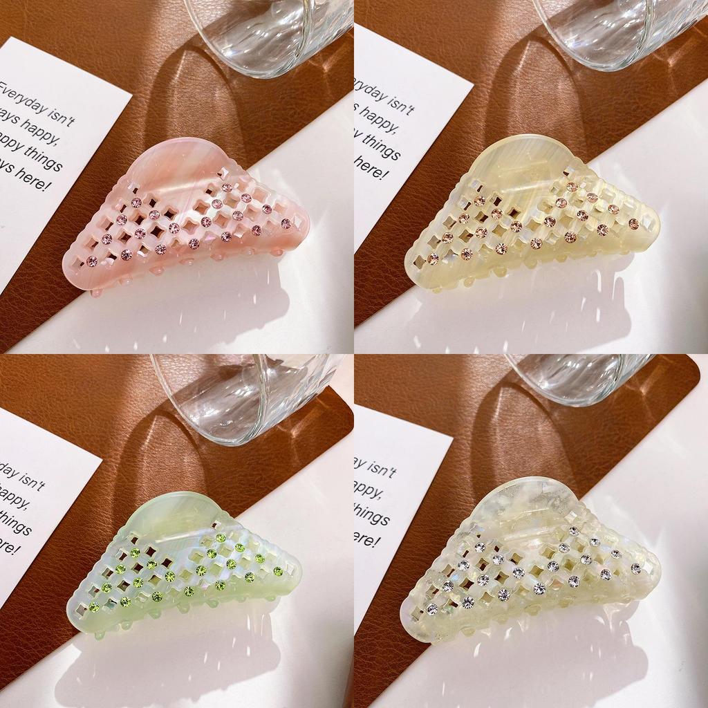 Chic Trendy And Oversized Rhinestone Hair Claw Clip In Soft Pastel Colors For Women