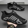 Sneakers Bianchi da Uomo 2026 Primavera Autunno Nuova Moda Antiscivolo Scarpe Sportive da Corsa Leggere Comode da Esterno Casual Piatte