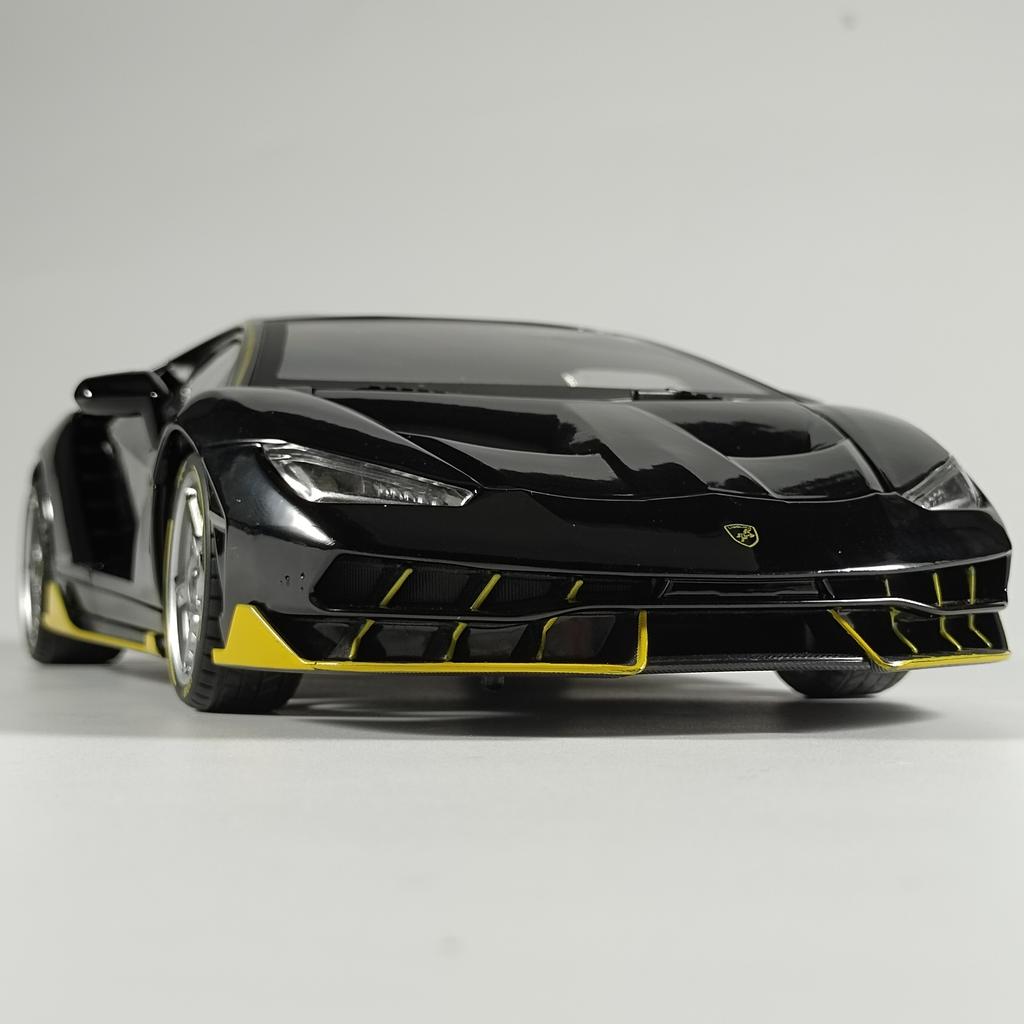 1/18 Lamborghini Centenario LP770-4 Supercar Alloy Metal Diecast Model Sound & Light Toy Ornament Christmas Present for Children