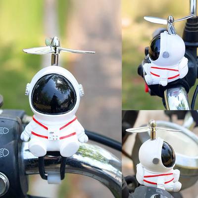 Kreatívna Dekorácia Kačička Astronaut na Bicykel s Vrtuľou MTB Motocykel Skúter Riadidlá Dekoračné Doplnky Živica Detský Bicykel