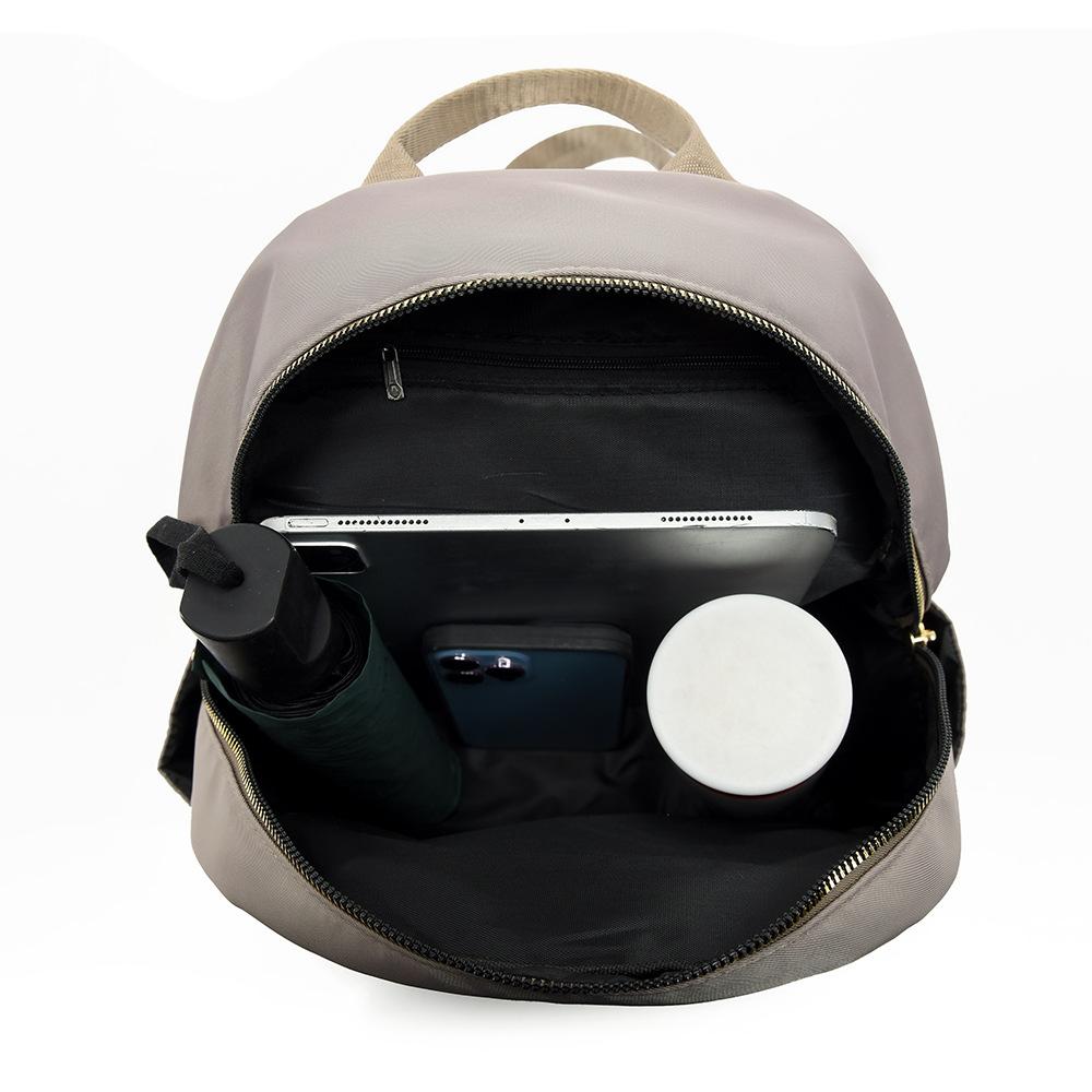 Schoolbag Korean version of the new fashionable Oxford cloth women's embroidered thread backpack, light and water-proof large-capacity storage