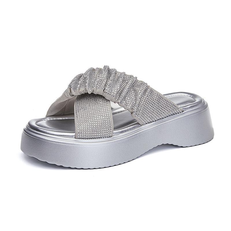 Rhinestone beach slippers women's 2025 summer new outer wear open-toed women's casual fashion half-drag platform women's shoes