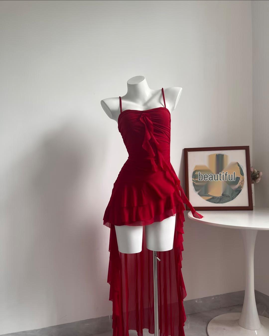 

French Fairy Ruffle Spaghetti Strap Dress: Women s Niche Slimming Irregular Skirt Medium червоний