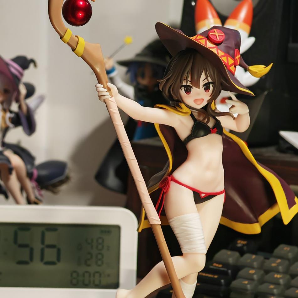 Original KonoSuba: God's Blessing on This Wonderful World! Megumin the Great Mage Swimsuit Beautiful Girl Figure Model Ornament
