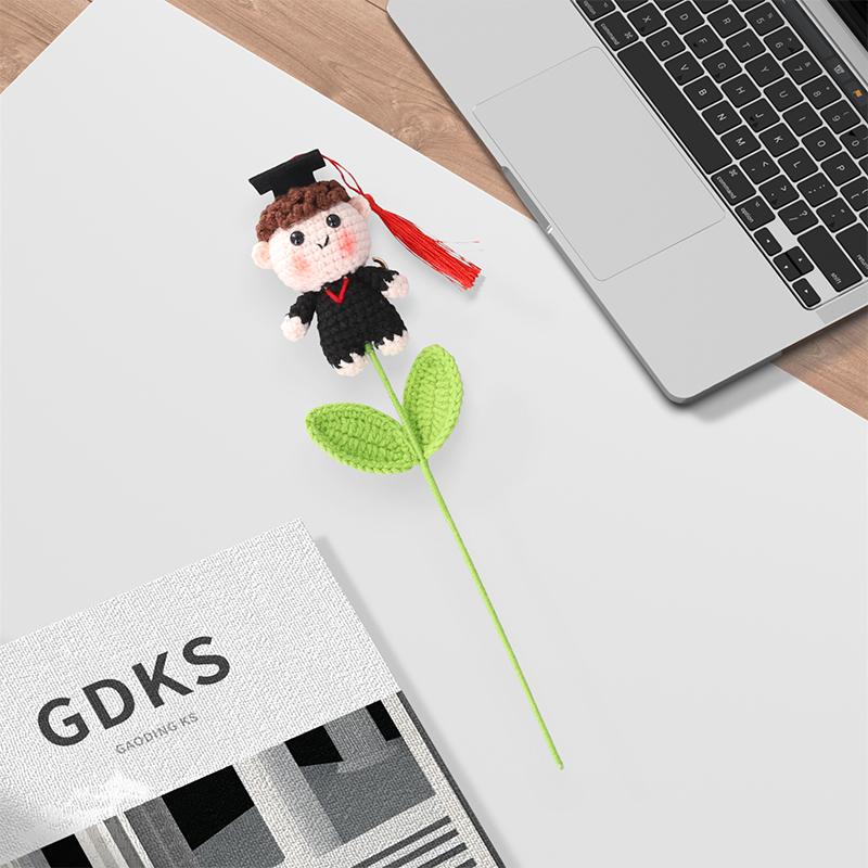 Graduation Season Creative Doctor's Hat Crocheted Cartoon Doll Photography Props Handmade DIY Gift