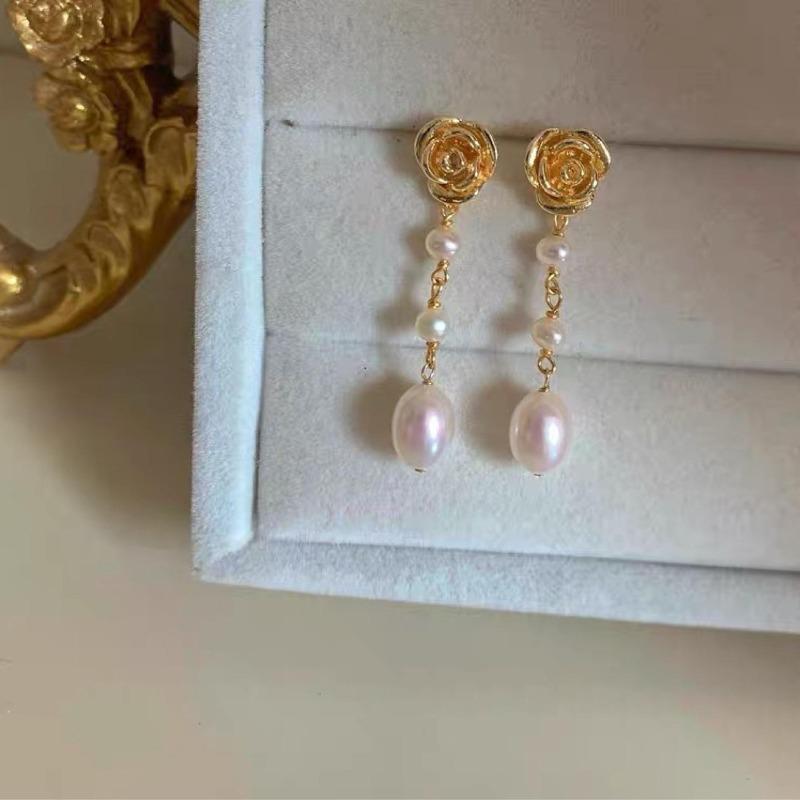 Retro Three-dimensional Rose Natural Strong Light Pearl Stud Earrings Simple Cold Wind Earrings 2022 New Silver-plated