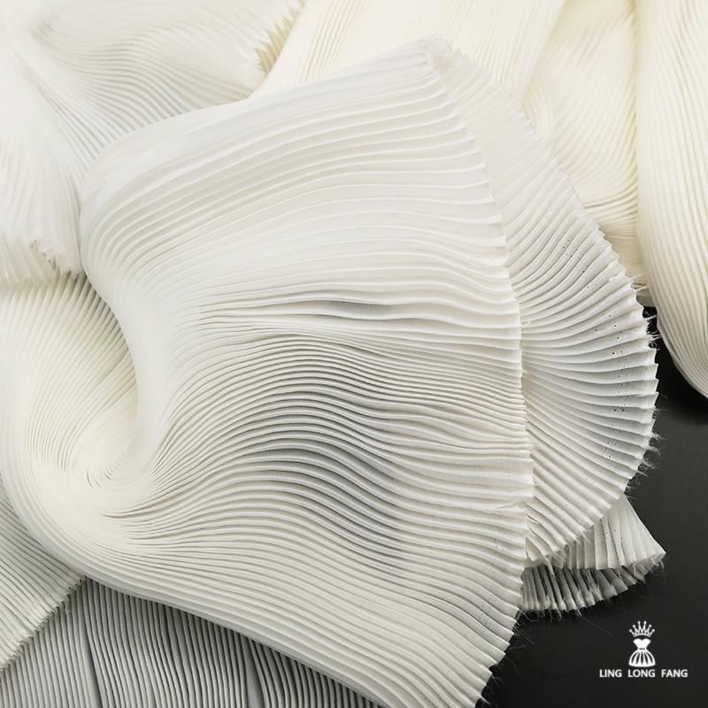 Pleated White Organza Crinkle Fabric for Evening Dress Decoration