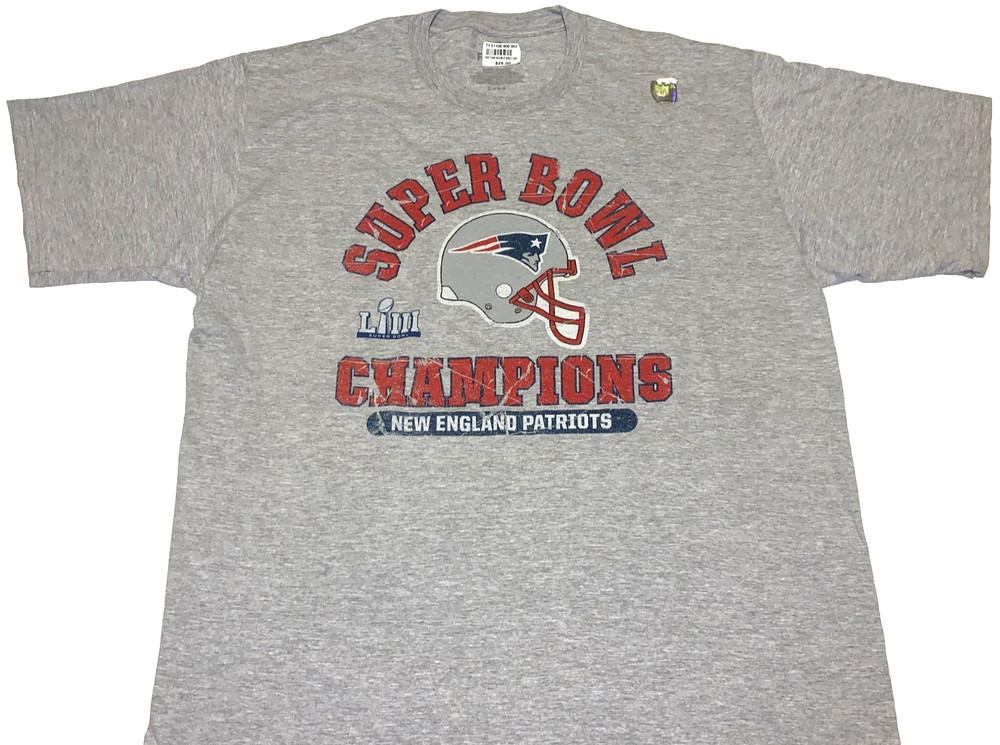 New England Patriots NFL Football Team 2019 Helmet Logo T-Shirt New! NWT XL Unisex T-Shirt L