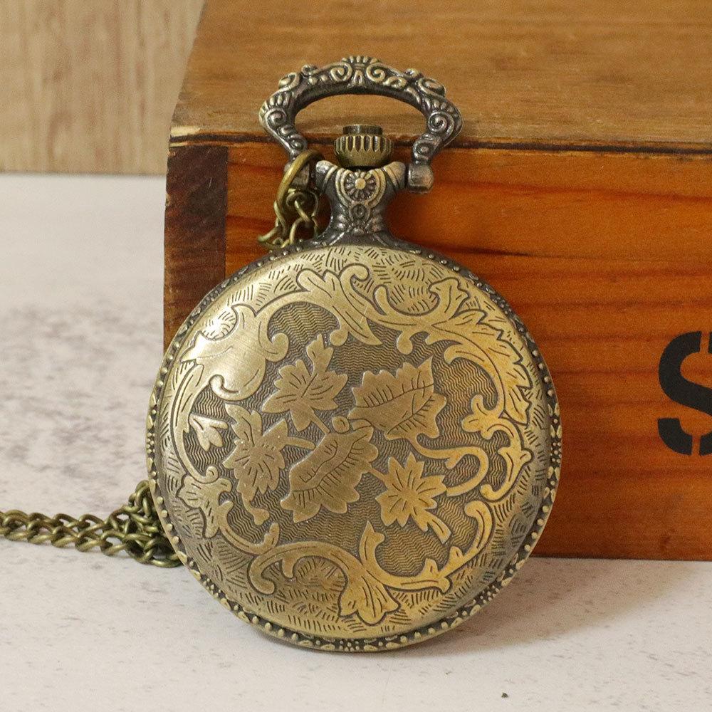 Retro Anime Peripheral One Piece Pocket Watch + Skull Pendant Clamshell Quartz Pocket Watch