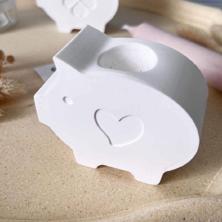 Animal Silicone Candle Holder Mold Pig Shape Silicone Candle Mold For Epoxy Resin Making Candle Soap and Cement Craft