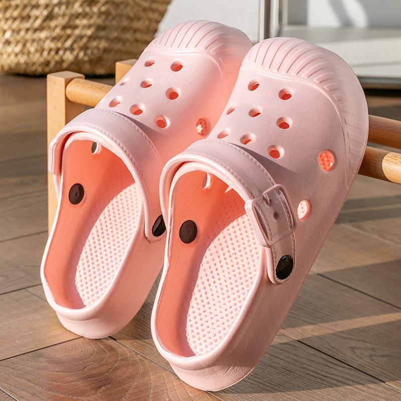 Beach Baotou Hole Shoes Women's Summer Outdoor Non-slip Wear-resistant Cool Slippers Women's Indoor Home Couple Slippers Men
