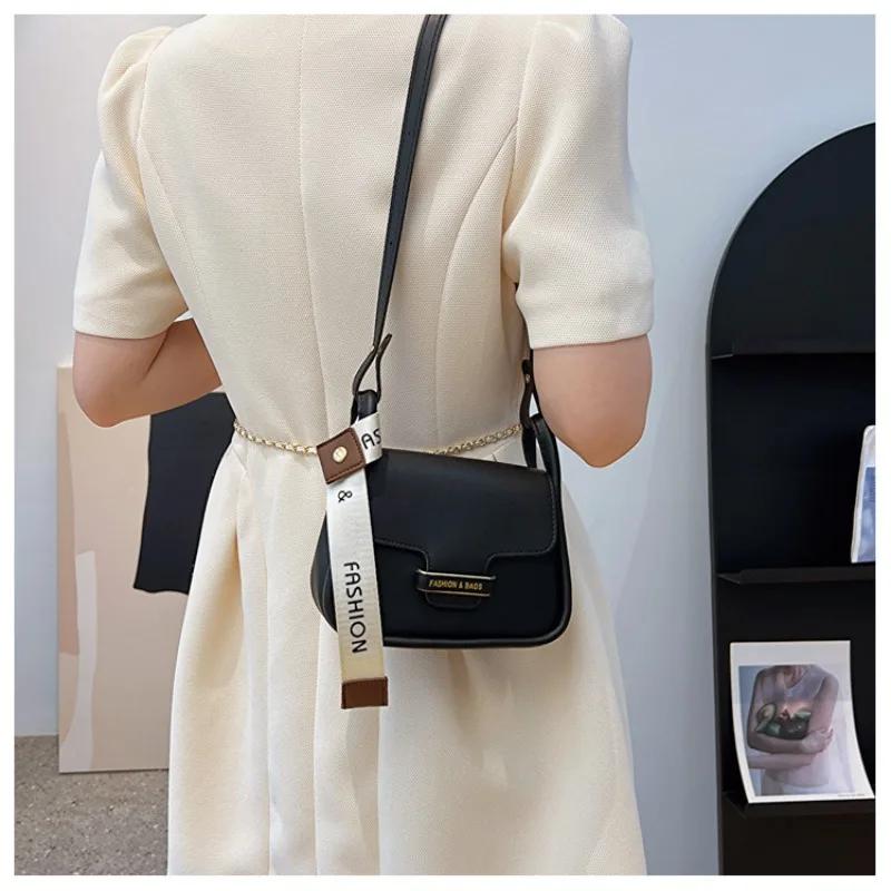 Contrasting Saddle Crossbody Bag for Women Versatile Shoulder Bag Feminine Fashion Retro Designer Luxury