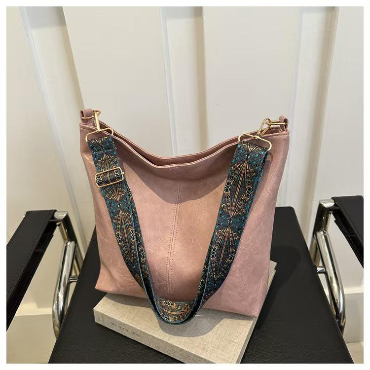 2023 Summer Women's Fashion Handheld Shoulder Crossbody Large Capacity Bucket Bag