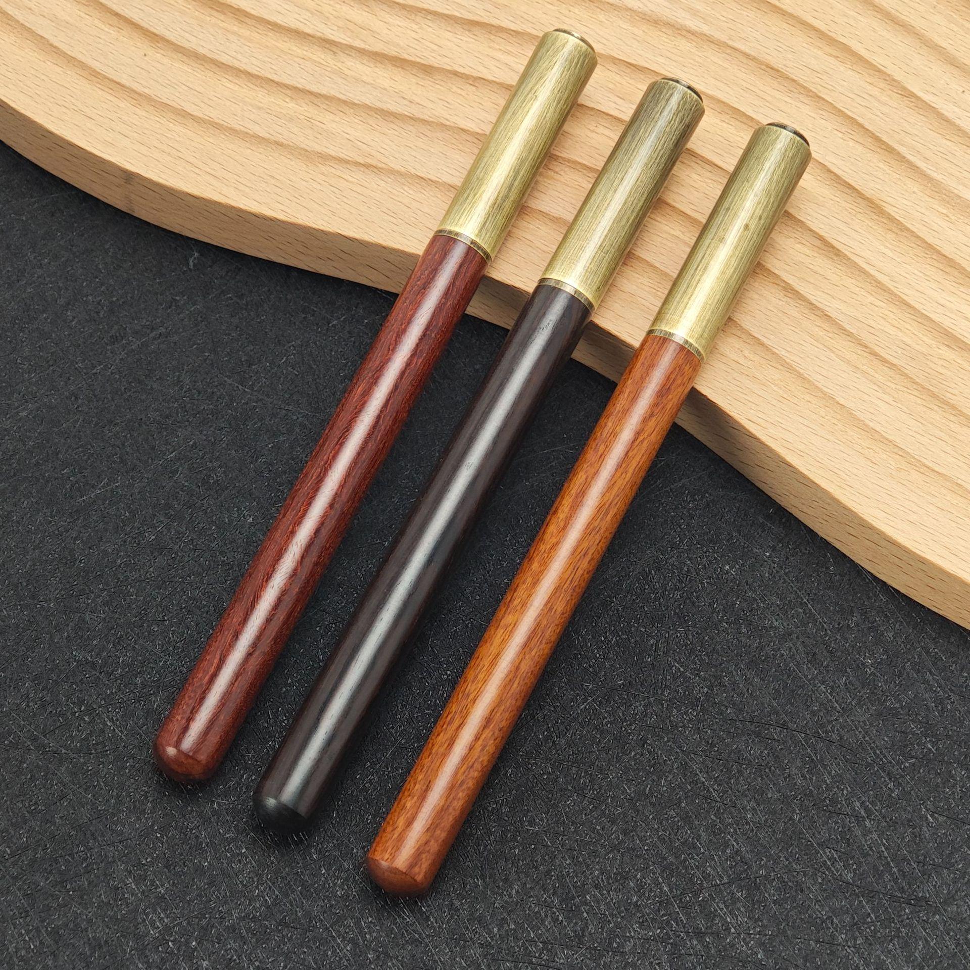 

Sandalwood Bronze Fountain Pen Set with Replaceable Ink Cartridge – Ideal for Students, Calligraphy, and Business Writing. Rosewood Fountain Pen