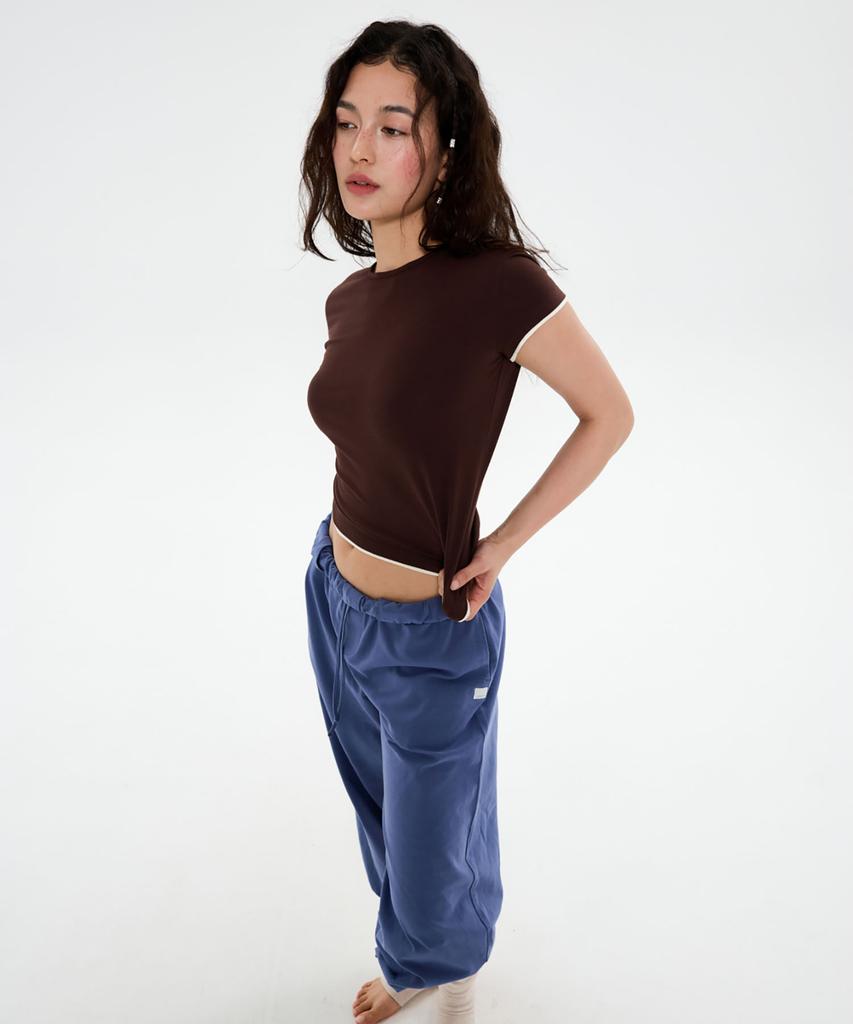 Jinokio (W)All Day Slim Fit Layered Top (Brown)