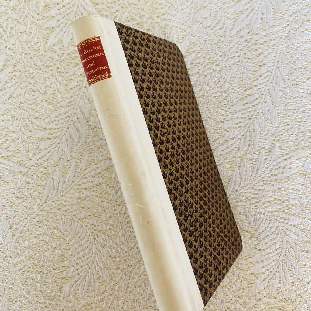 [USED] Foreign books, old books, beautiful German antique books, miniature, silhouette paintings