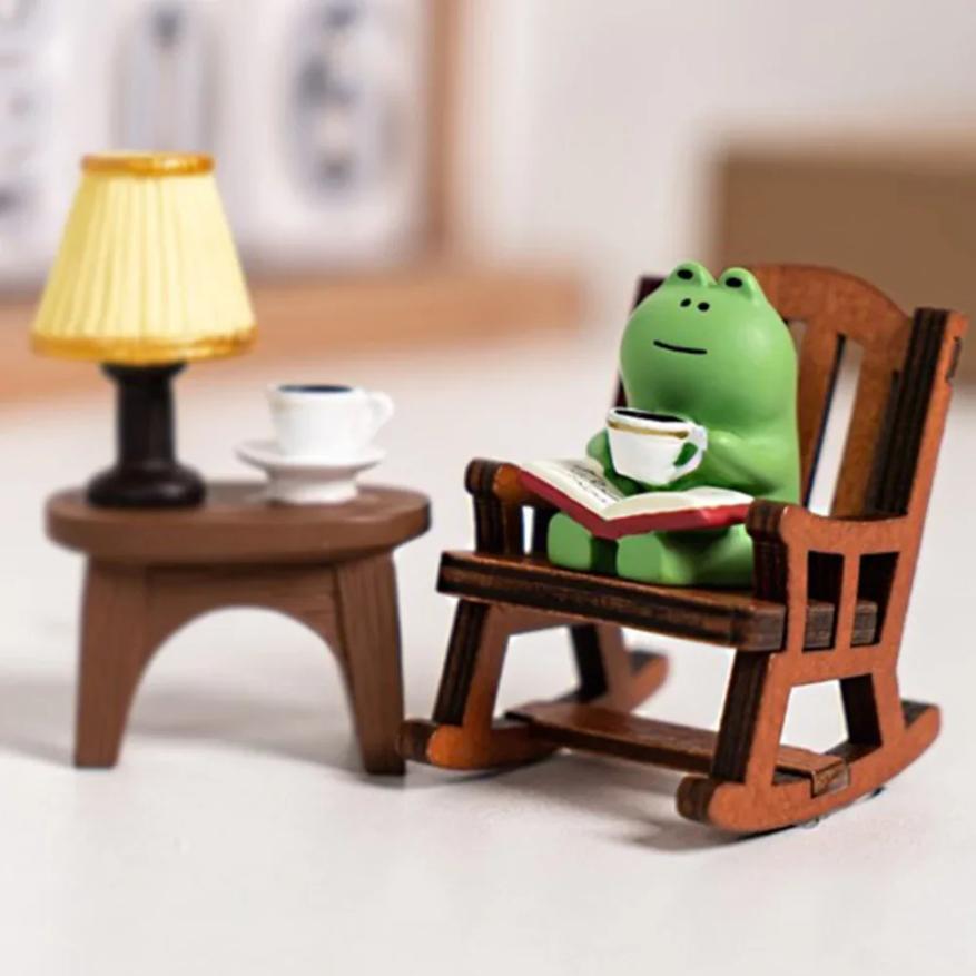 Cute Healing Small Decoration Cute Mini Frog Resin Figurine Rocking Chair Design with Book Coffee Home Bedroom Office Decoration