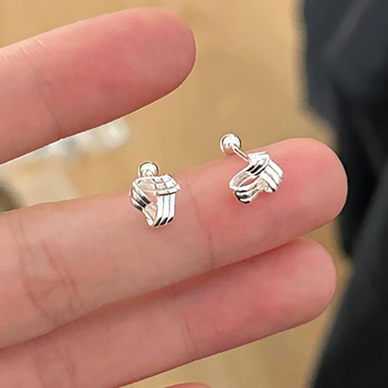 

Маленькие серьги-узлы женские осенне-зимние простые геометрические серьги темперамент винт вычет