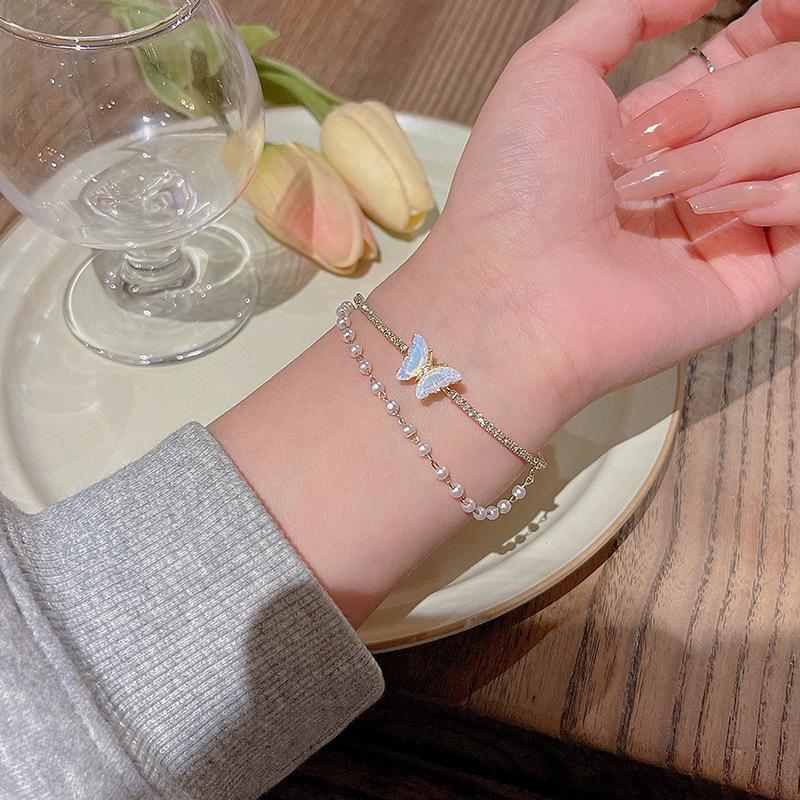 Popular Ultra-shiny Zircon Bracelet for Women, Versatile and High-end, New Chinese Style Vintage Butterfly Jewelry
