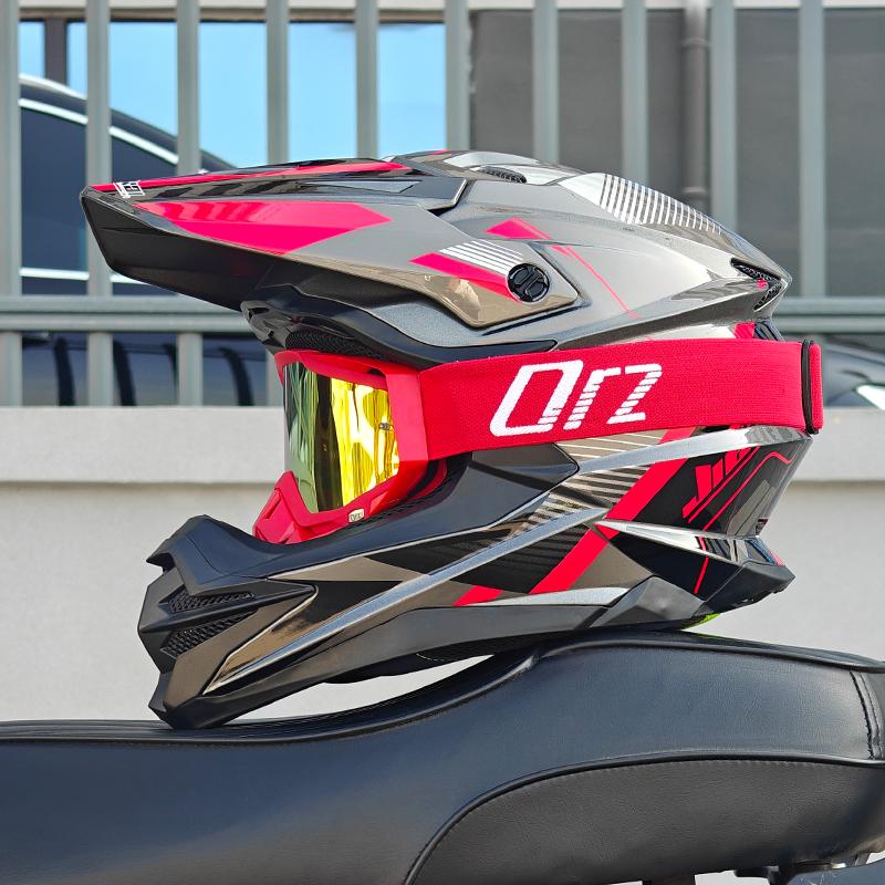 DOT Approved Adult Motorcycle Helmet Off-Road Dirt Bike Racing Full Face Helmet with Goggles