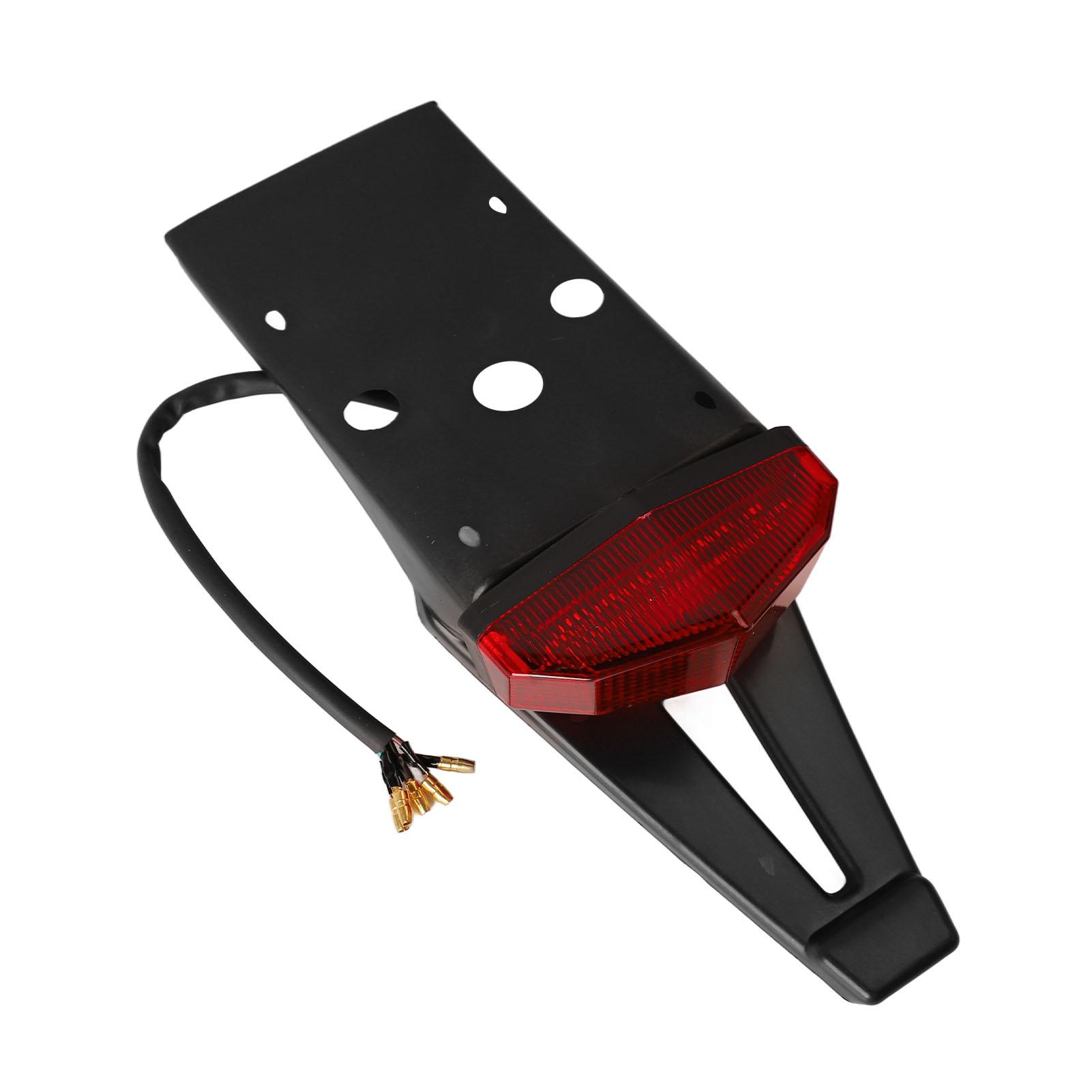 

Задний фонарь, крепящийся к крылу, красный светодиодный стоп-сигнал, указатели поворота, подсветка номерного знака для бездорожья