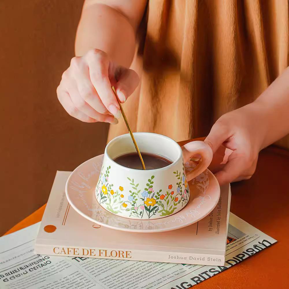 Retro Flower Souvenir Cup Birthday Gift Girls Practical Gift High-Value Coffee Cup Saucer High-End Gift Box