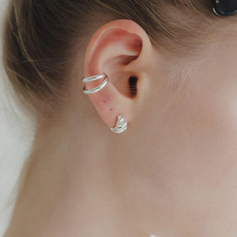 J.Lauren Two Line Two Size Silver Earcuff M03940