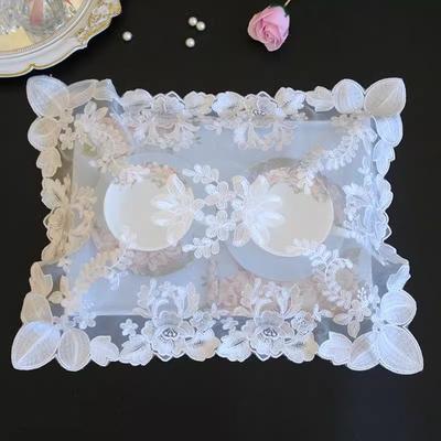 Britischer Stil Mesh bestickt rechteckig Mode Tischset Weinglas Tasse Obstschale Abdeckung Untersetzer Küche Restaurant Dekoration
