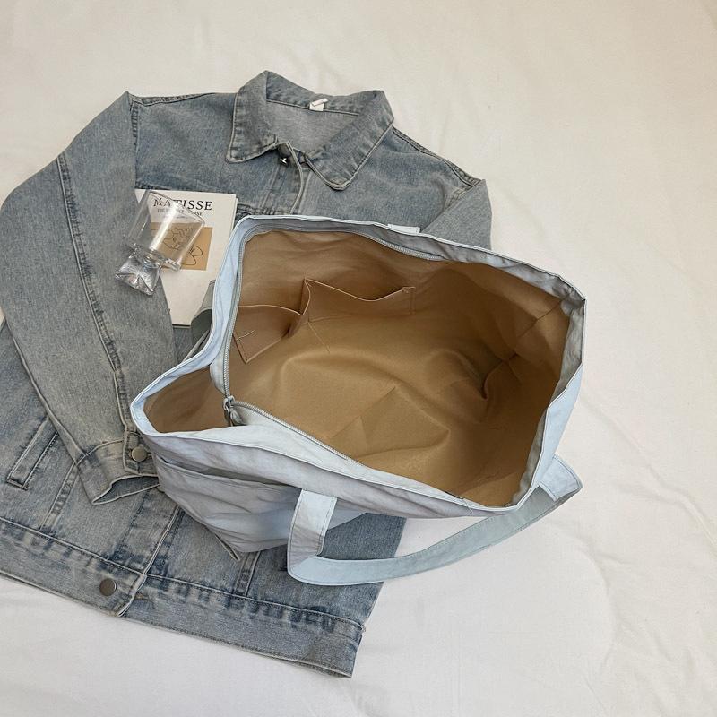 Large Capacity Solid Color Tote Bag New Casual Lightweight Nylon Shoulder Bag Versatile Canvas Bag Simple Women Handbag
