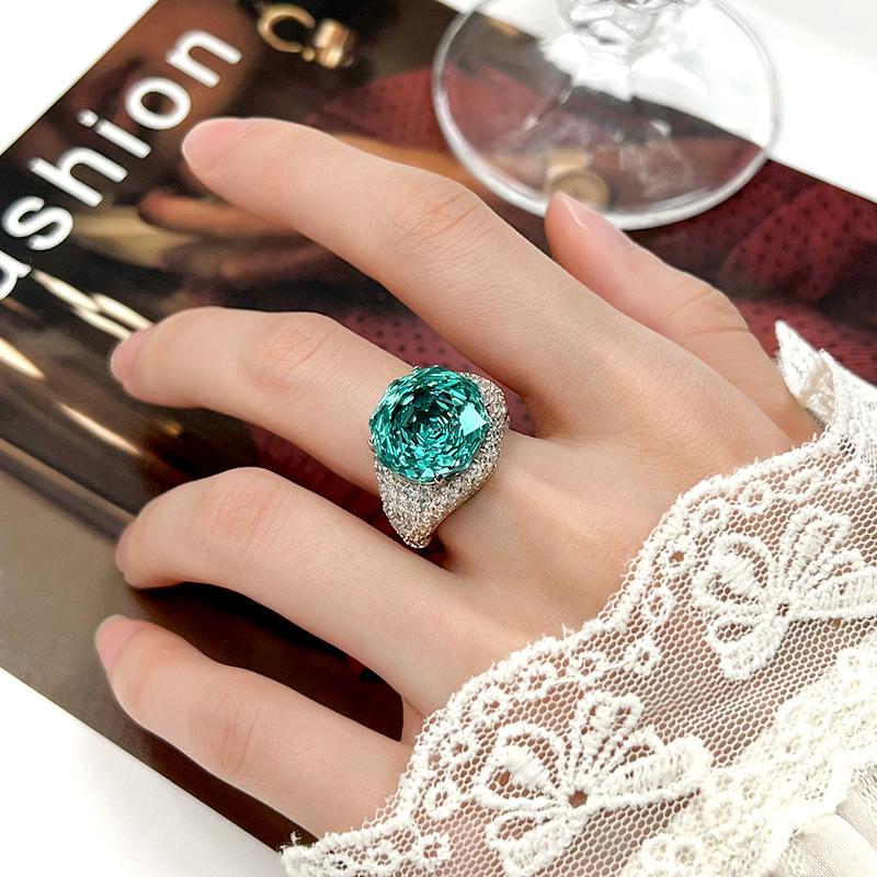 Jewelry Copper Bottom Gold-Plated Imitation Rose Cut Para Green Retro Ring Main Stone 14Mm