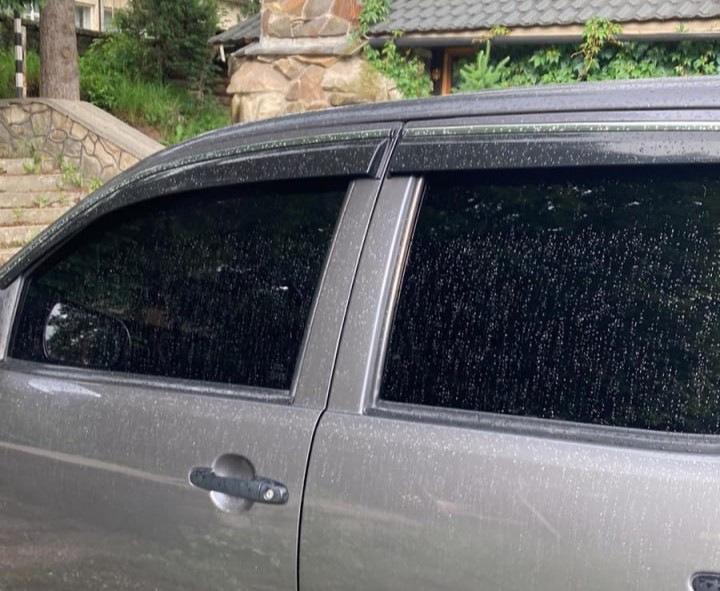 Deflektory větru s chromem (4 ks, Sunplex Chrome) pro Toyota Hilux 2006-2015