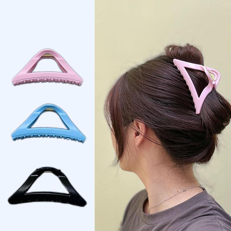 New Silicone Soft Clip Claws for Women Triangle Nti-Collision Back Head Hair Clip Hair Accessories Safe Design Daily Wear
