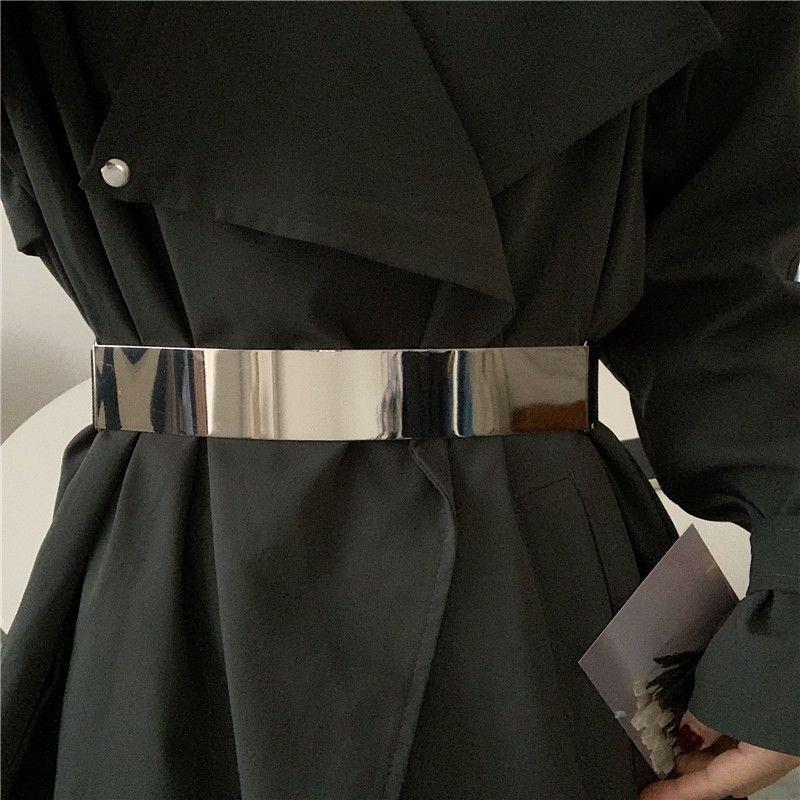 

Эластичный Широкий Модный Пояс Для Женщин Доступен в Металлическом Серебристом Золотом И StyleD