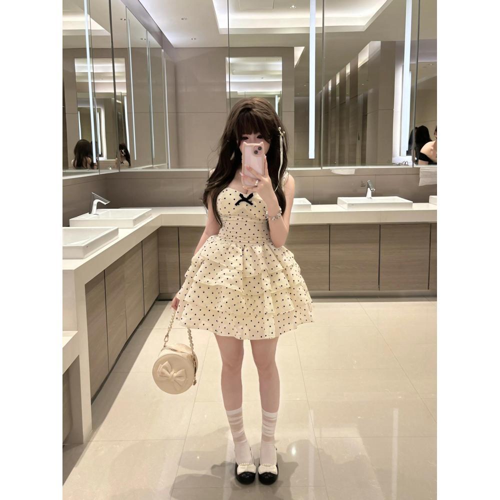 Sweet suspender short skirt women's summer new waist thin polka dot small puffy dress