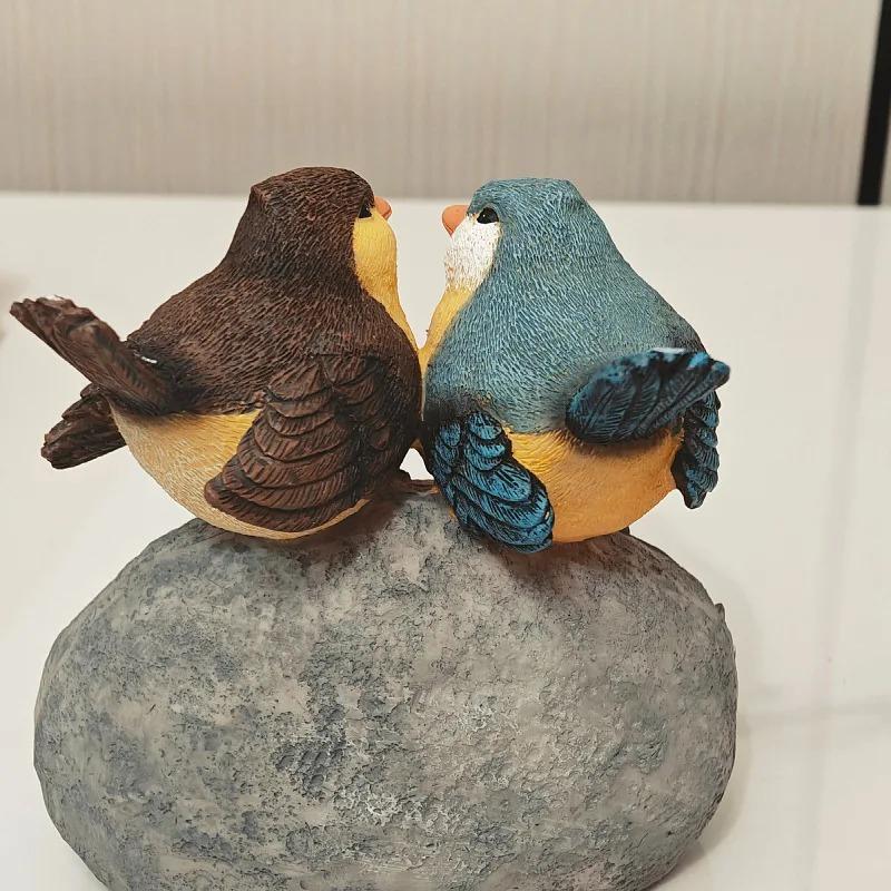 Bird Statue Garden Sculpture Decoration Simulation Stone Bird Living Room Desktop Decoration Creative Crafts