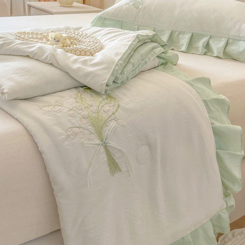 High-End Embroidered Summer Cooling Air-Condition Quilt Princess Single/Double Lace Comforter Machine Washable